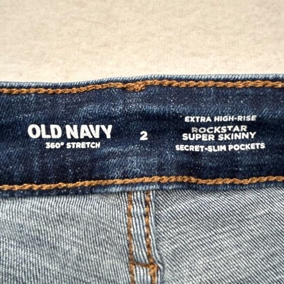 Old Navy Women Extra High-Waisted Rockstar 360 Stretch Super-Skinny Jeans Size 2 - Picture 8 of 16